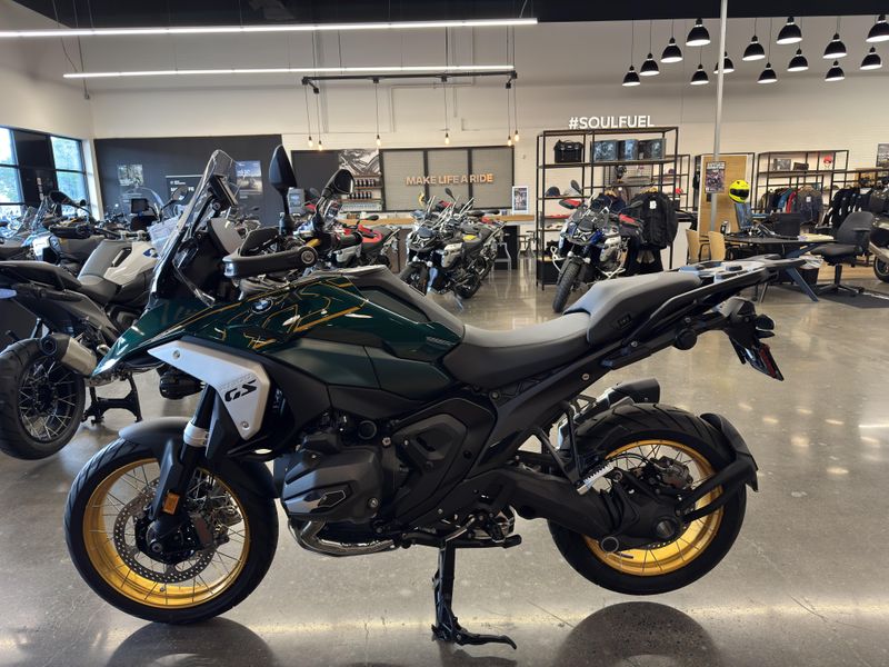 2025 BMW R 1300 GS - AURELIUS GREEN METALLIC 