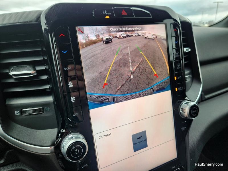 New 2026 RAM 1500 Big Horn Crew Cab 4x4 5'7' Box