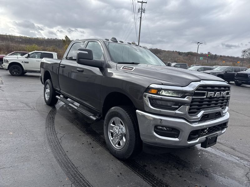 2026 Ram 2500 Tradesman photo 4