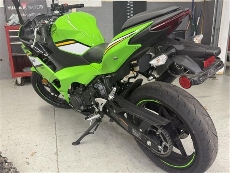Used 2025 Kawasaki NINJA 500 KRT Image 4