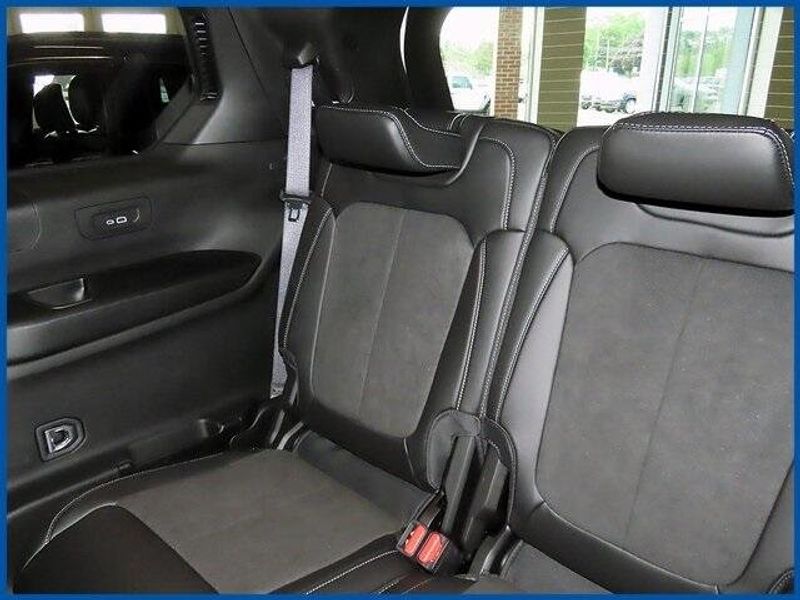 New 2025 Jeep Grand Cherokee Altitude XImage 9
