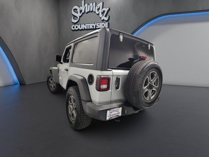 Used 2022 Jeep Wrangler Sport S 4x4 w/ HardTop & NavImage 9
