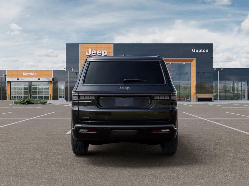 2026 Jeep Grand Wagoneer Limited Reserve 4x4Image 33