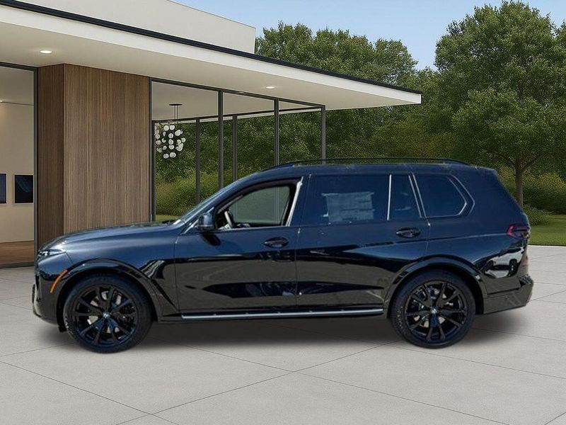 New 2026 BMW X7 xDrive40iImage 13