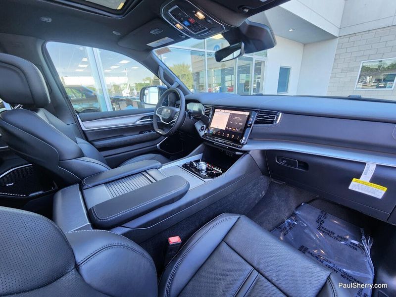 2026 Jeep Grand Wagoneer L Limited Reserve 4x4