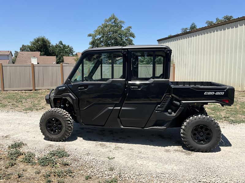 New 2026 Can-Am DEFENDER MAX XT CAB 65 HD11 Image 8