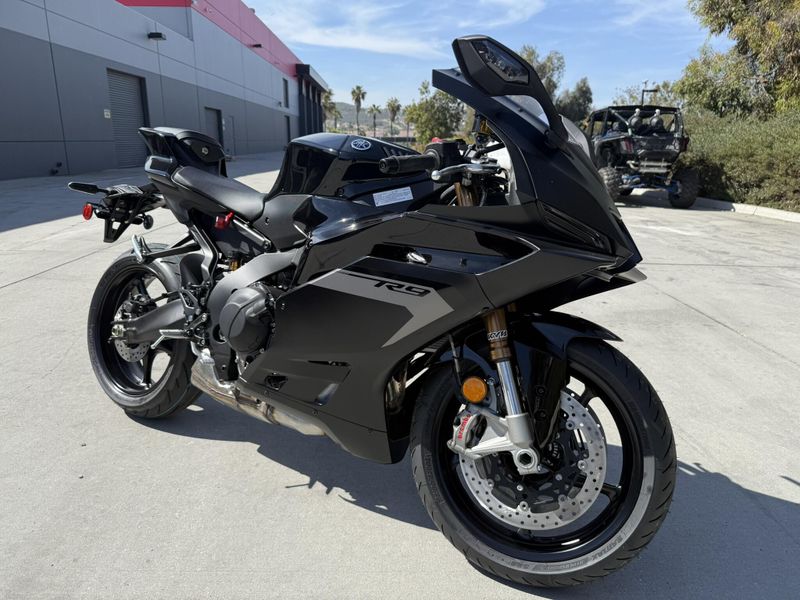 New 2025 Yamaha YZF-R9 Image 1