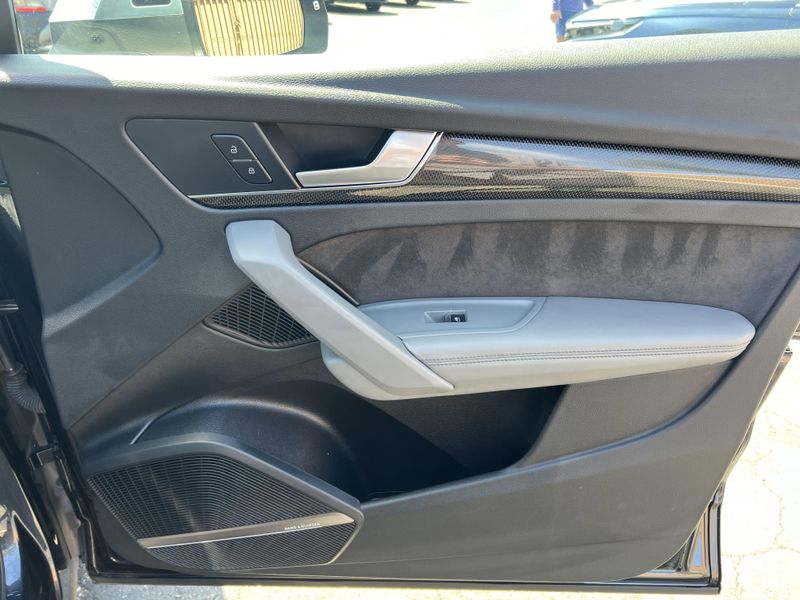 Used 2018 Audi SQ5 PrestigeImage 24