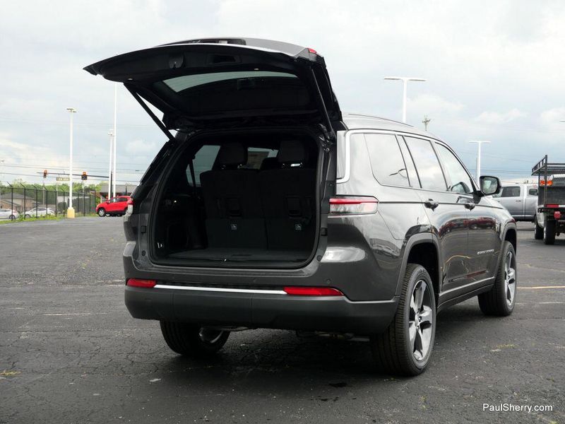 2025 Jeep Grand Cherokee L Limited 4x4Image 21