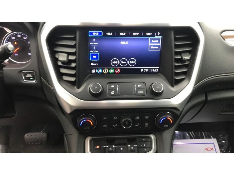 Used 2020 GMC Acadia SLEImage 12