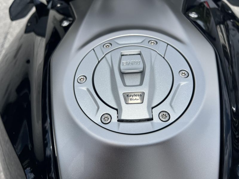 2024 BMW R 1250 RS 