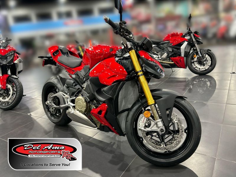 New 2026 Ducati STREETFIGHTER V4 S 3G Image 1