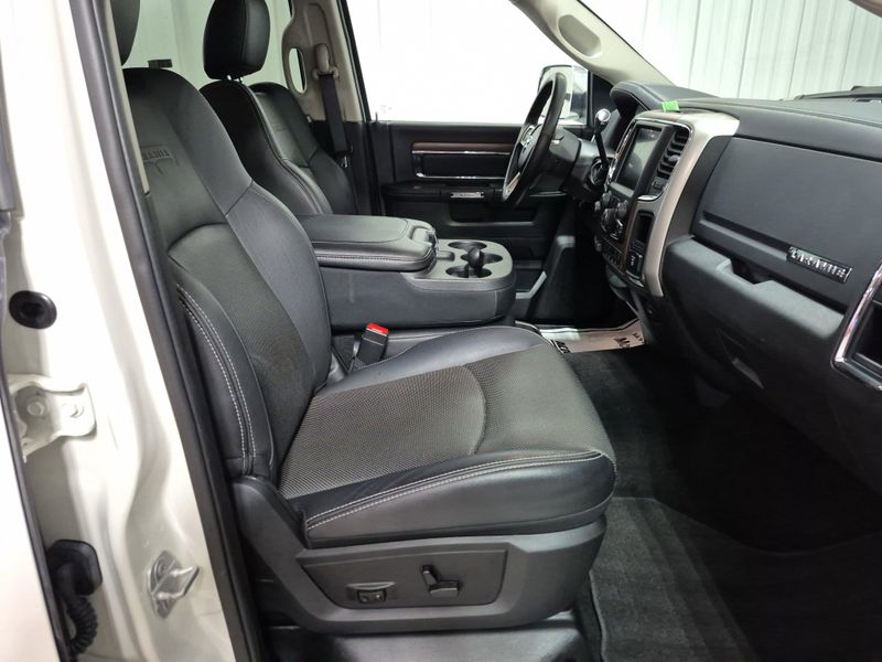 2017 RAM 2500 LaramieImage 14