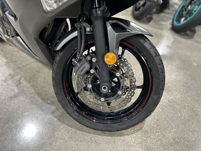 Used 2022 Kawasaki NINJA 650 Image 4