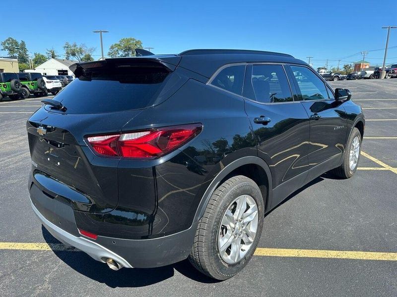 2020 Chevrolet Blazer 2LT photo 3
