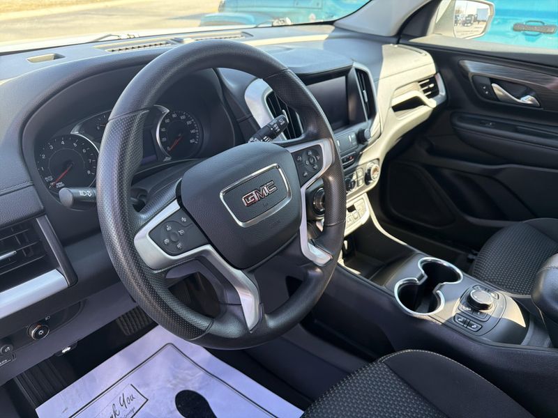 Used 2022 GMC Terrain SLEImage 22