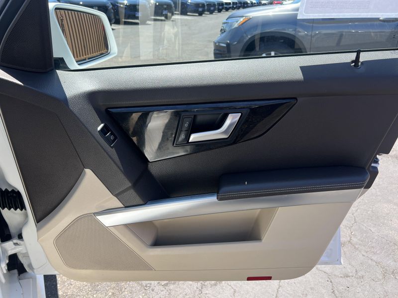 Used 2015 Mercedes-Benz GLK-Class GLK 350Image 24