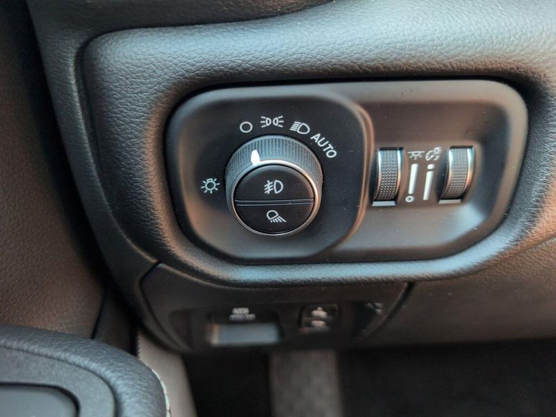 2025 RAM 1500 Rebel Crew Cab 4x4 5
