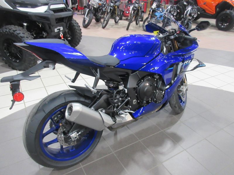 NEW 2026 YAMAHA YZF-R1 Image 7