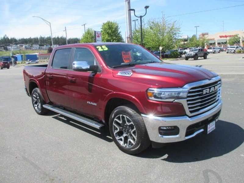 2025 RAM 1500 Laramie Crew Cab 4x4 5