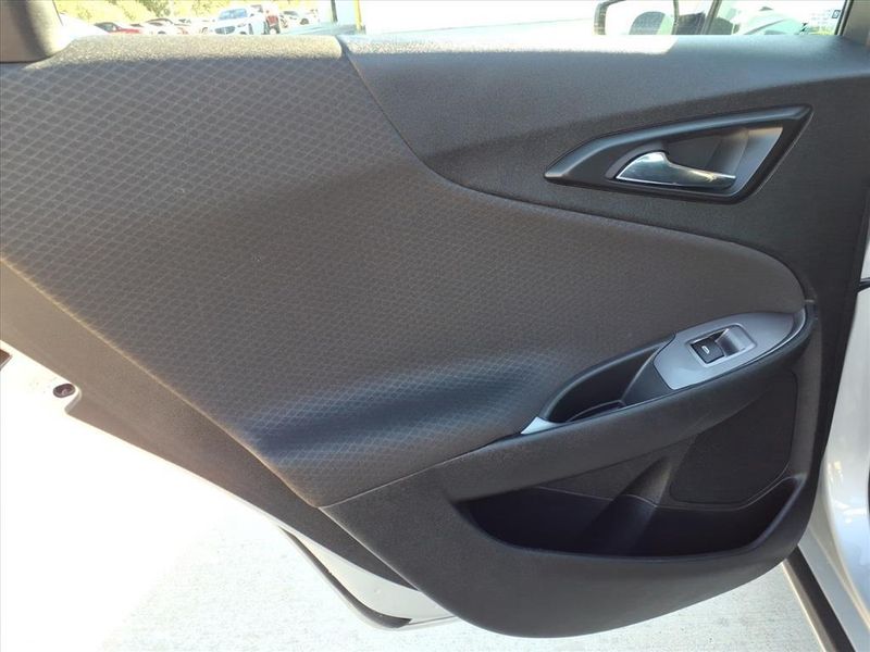 Used 2022 Chevrolet Malibu LTImage 16