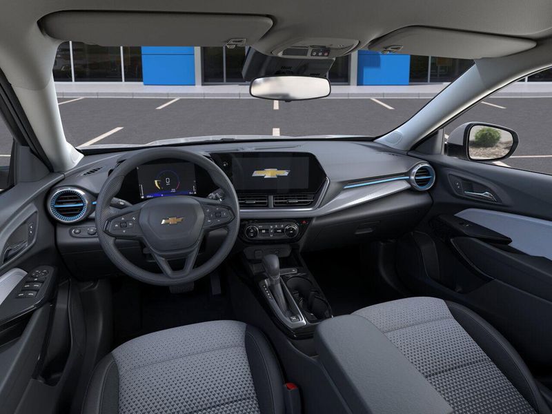 New 2025 Chevrolet Trax LTImage 15