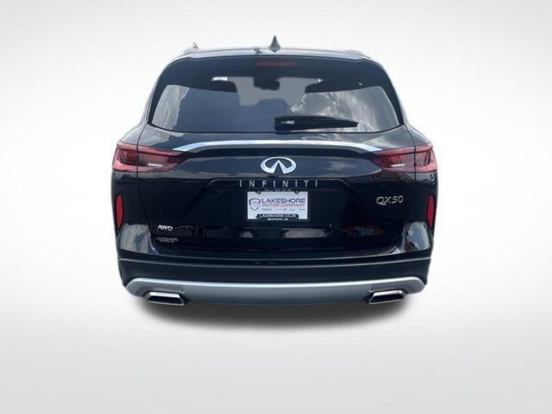 2023 INFINITI QX50 Luxe