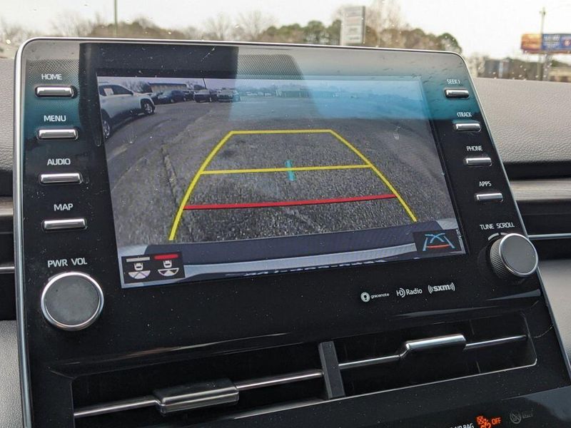 2022 Toyota Avalon Hybrid XLE in a Ice Edge exterior color and Blackinterior. Johnson Dodge 601-693-6343 pixelmotiondemo.com 