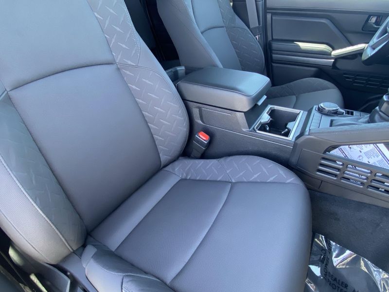 2025 Toyota Tacoma SR5Image 11