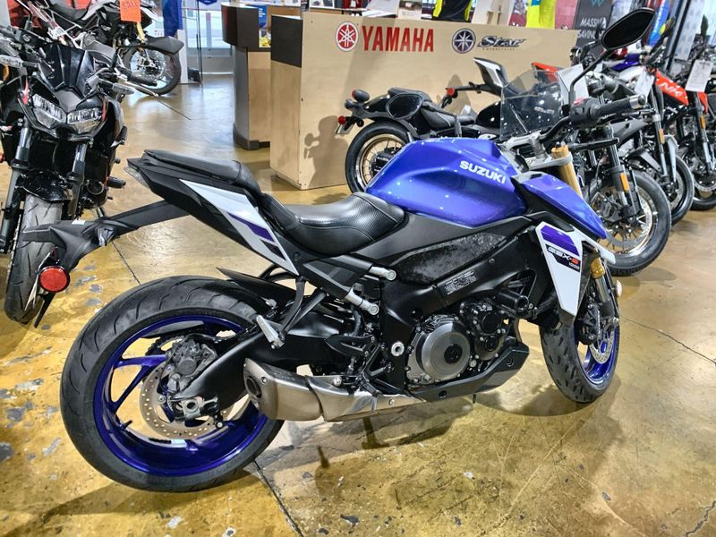 Used 2024 Suzuki GSX-S1000 CA Image 17