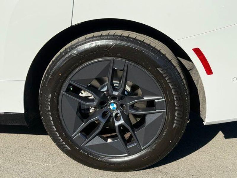 Used 2026 BMW iX xDrive60Image 14