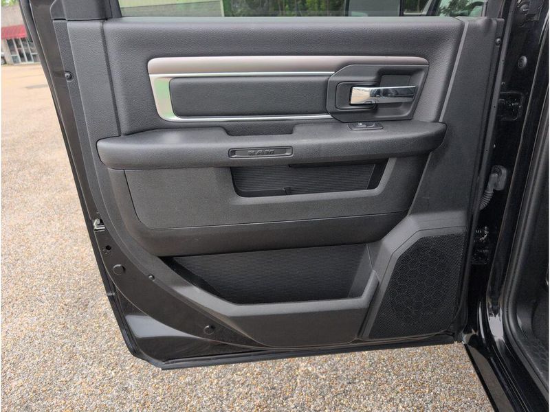 Used 2024 RAM 1500 Classic WarlockImage 28