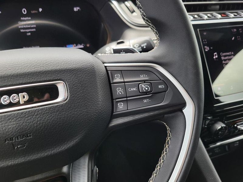 2024 Jeep Grand Cherokee L LaredoImage 14