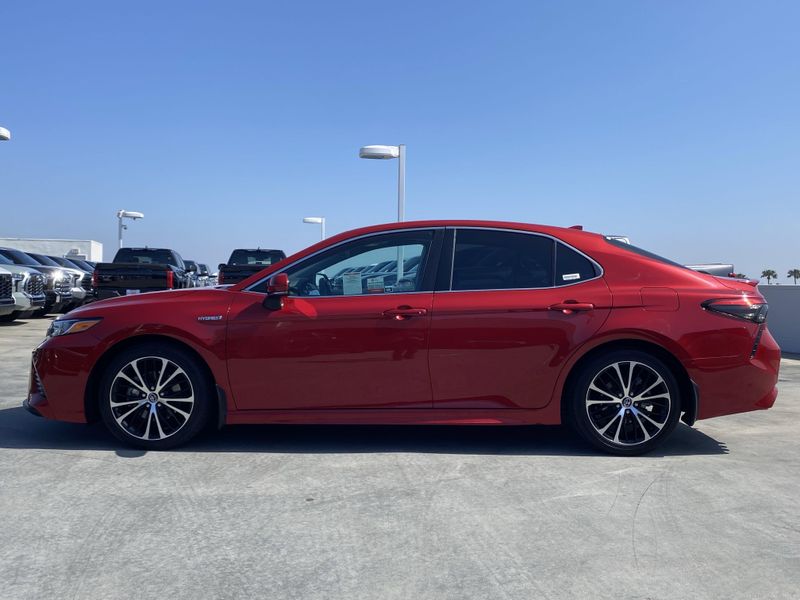 2020 Toyota Camry SEImage 7