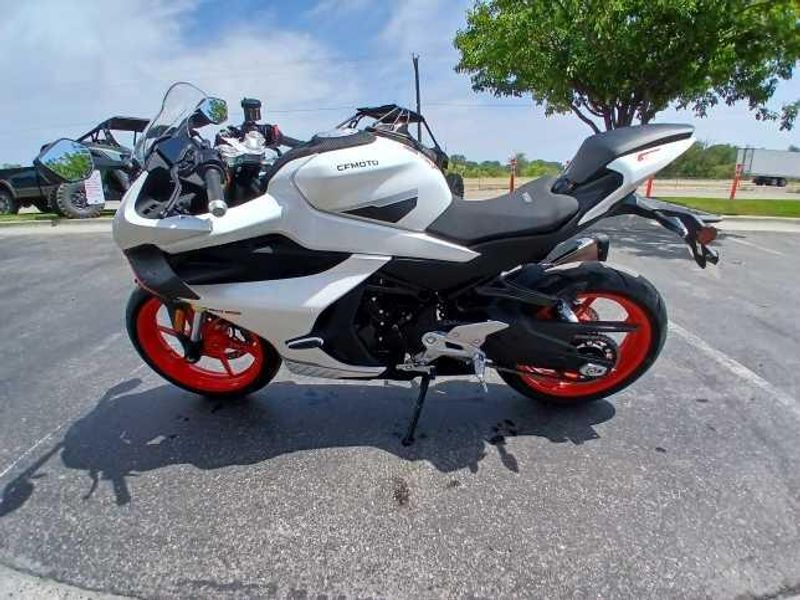2025 CFMOTO 450SS CF4006US 