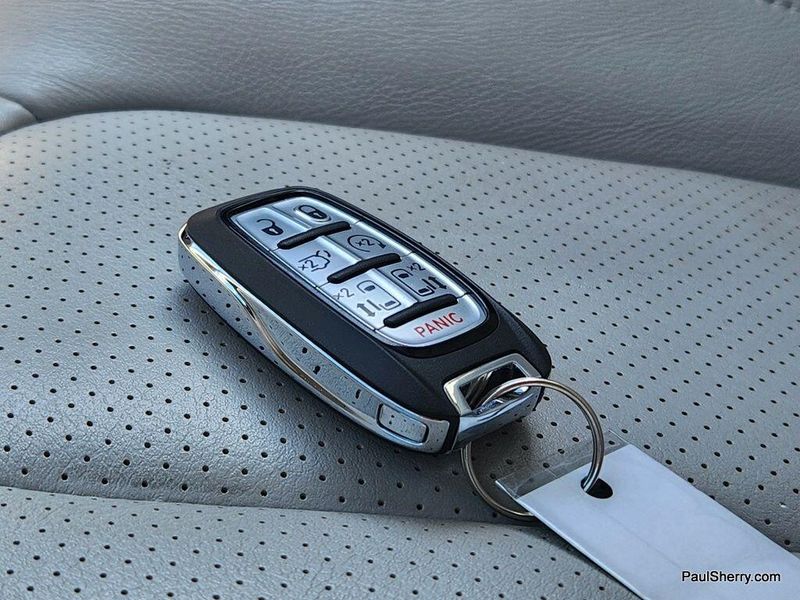 2017 Chrysler Pacifica Touring-L PlusImage 48