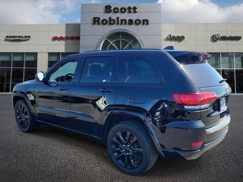 Used 2019 Jeep Grand Cherokee Altitude