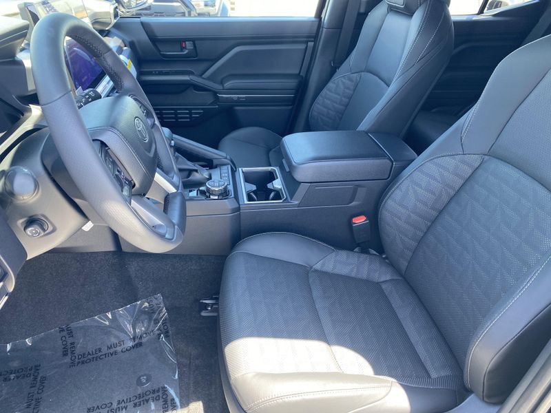 New 2025 Toyota 4Runner TRD Off Road PremiumImage 14