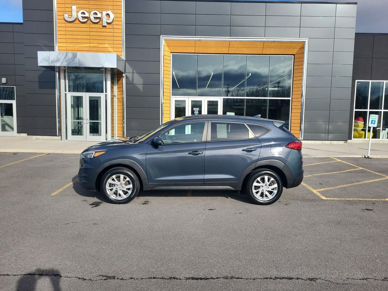 Used 2019 Hyundai Tucson SEImage 2