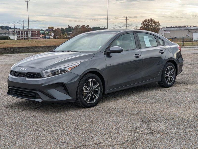 2022 Kia Forte LXSImage 7