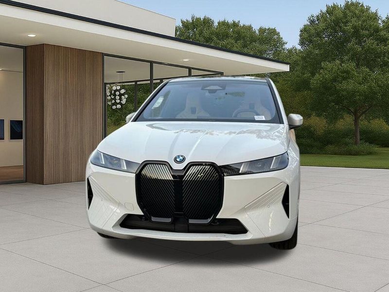 New 2026 BMW iX xDrive45Image 3