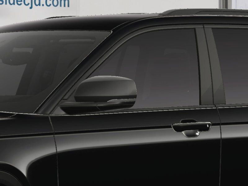 2025 Jeep Grand Cherokee Limited photo 12