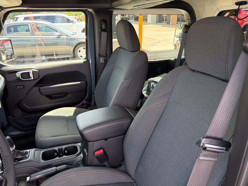 New 2026 Jeep Wrangler 2-door Sport SImage 47