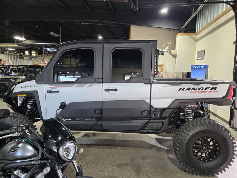 2025 Polaris RANGER CREW XD 1500 NORTHSTAR EDITION ULTIMATE GHOST WHITE METALLIC SMOKEImage 3