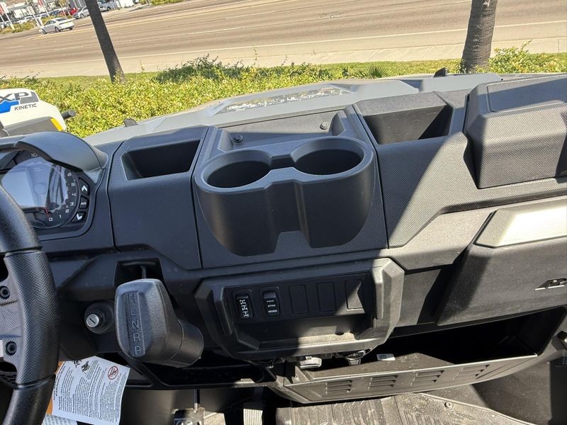 New 2025 Polaris RANGER XP 1000 PREMIUM Image 8