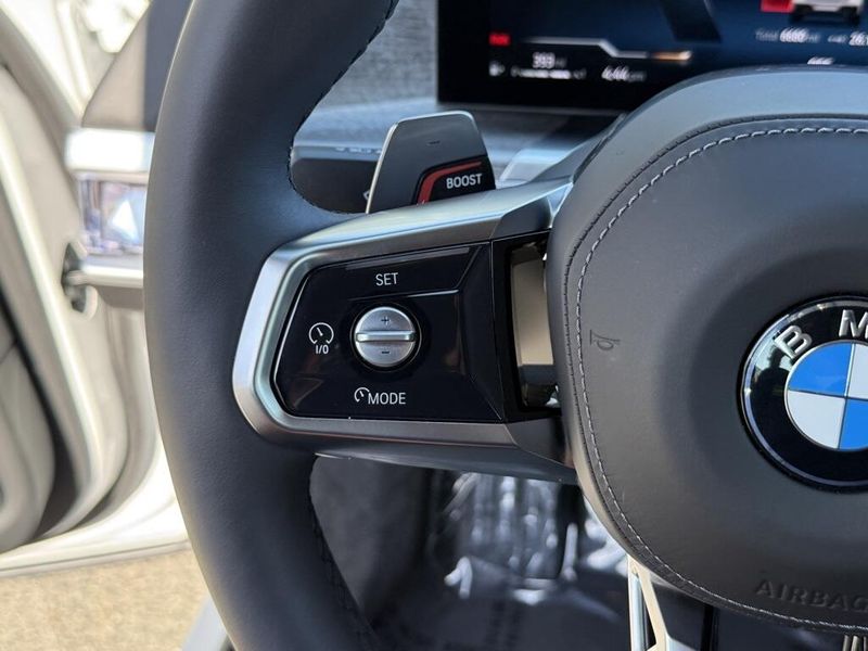 2025 BMW 7 Series 740iImage 24