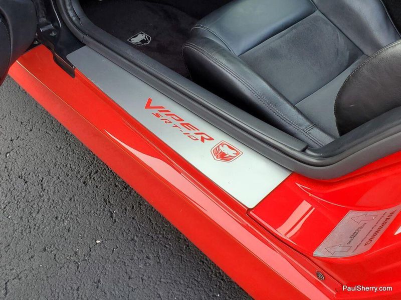 2003 Dodge Viper SRT-10Image 30