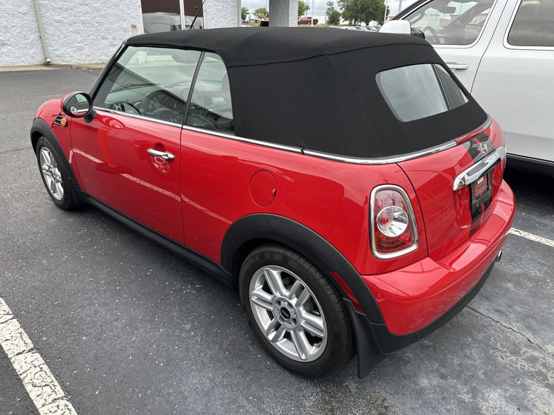 Used 2014 MINI Convertible Image 10