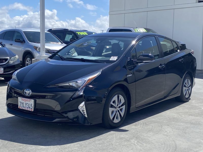 2017 Toyota Prius Image 8