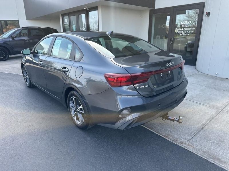 2024 Kia Forte LXSImage 8